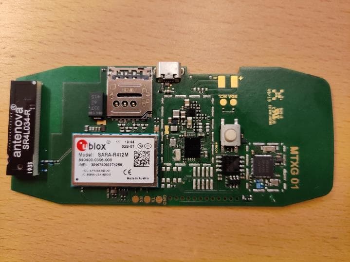 Thingsee GATEWAY GLOBAL is a plug & play IoT gateway device for large scale IoT solutions. It can be connected anywhere in the world with its LTE Cat M1/NB-IoT and 2G cellular support. - FCC ID 2AEU3TSGWGBL - Haltian Oy