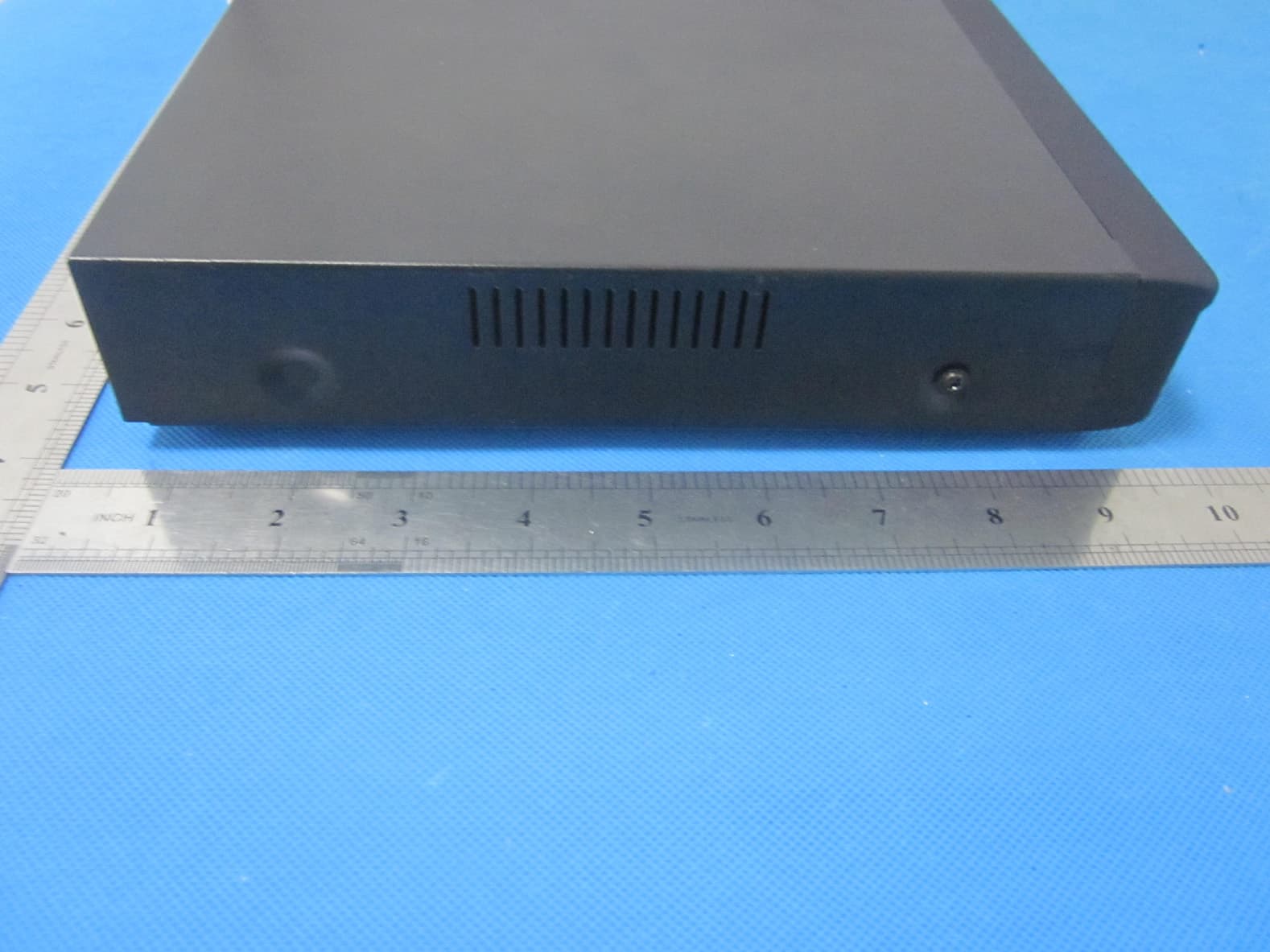 Wireless Network Video Recorder - FCC ID 2AEXENVR4W14A - Plustek Inc. (2)
