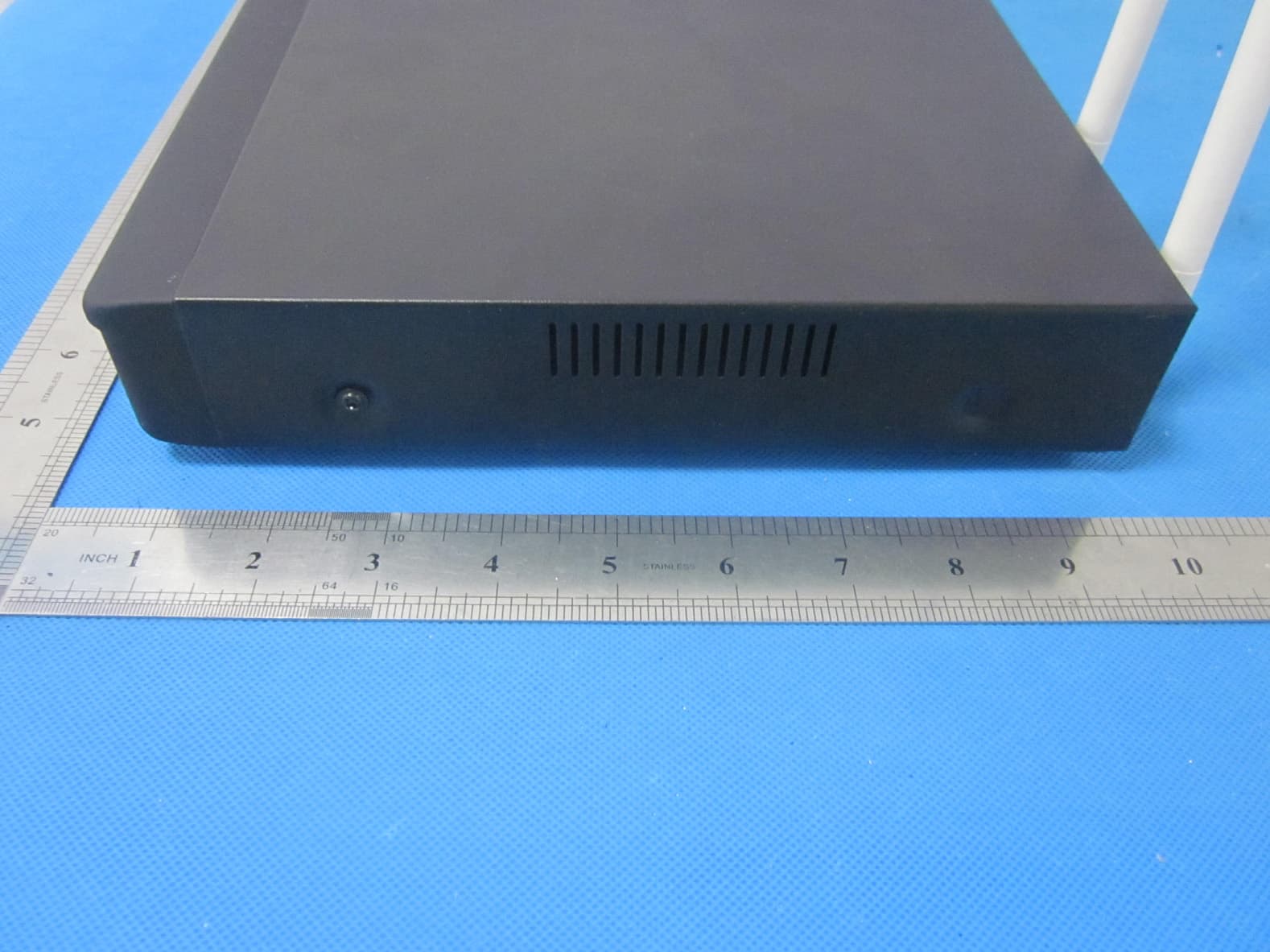 Wireless Network Video Recorder - FCC ID 2AEXENVR4W14A - Plustek Inc.