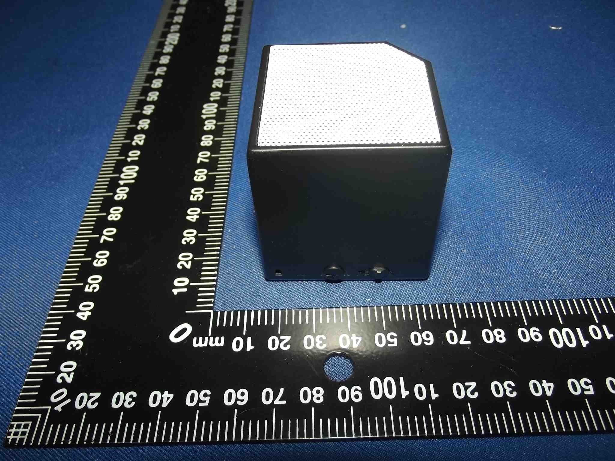 Bluetooth Speaker - FCC ID 2AEXS-BYH-1029 - SHENZHEN DOAGEAS TECHNOLOGY LIMITED (4)