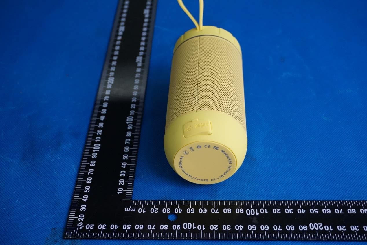 Wireless speaker - FCC ID 2AEZG-0260 - SHENZHEN COMISO DIGITAL TECHNOLOGY LIMITED (3)
