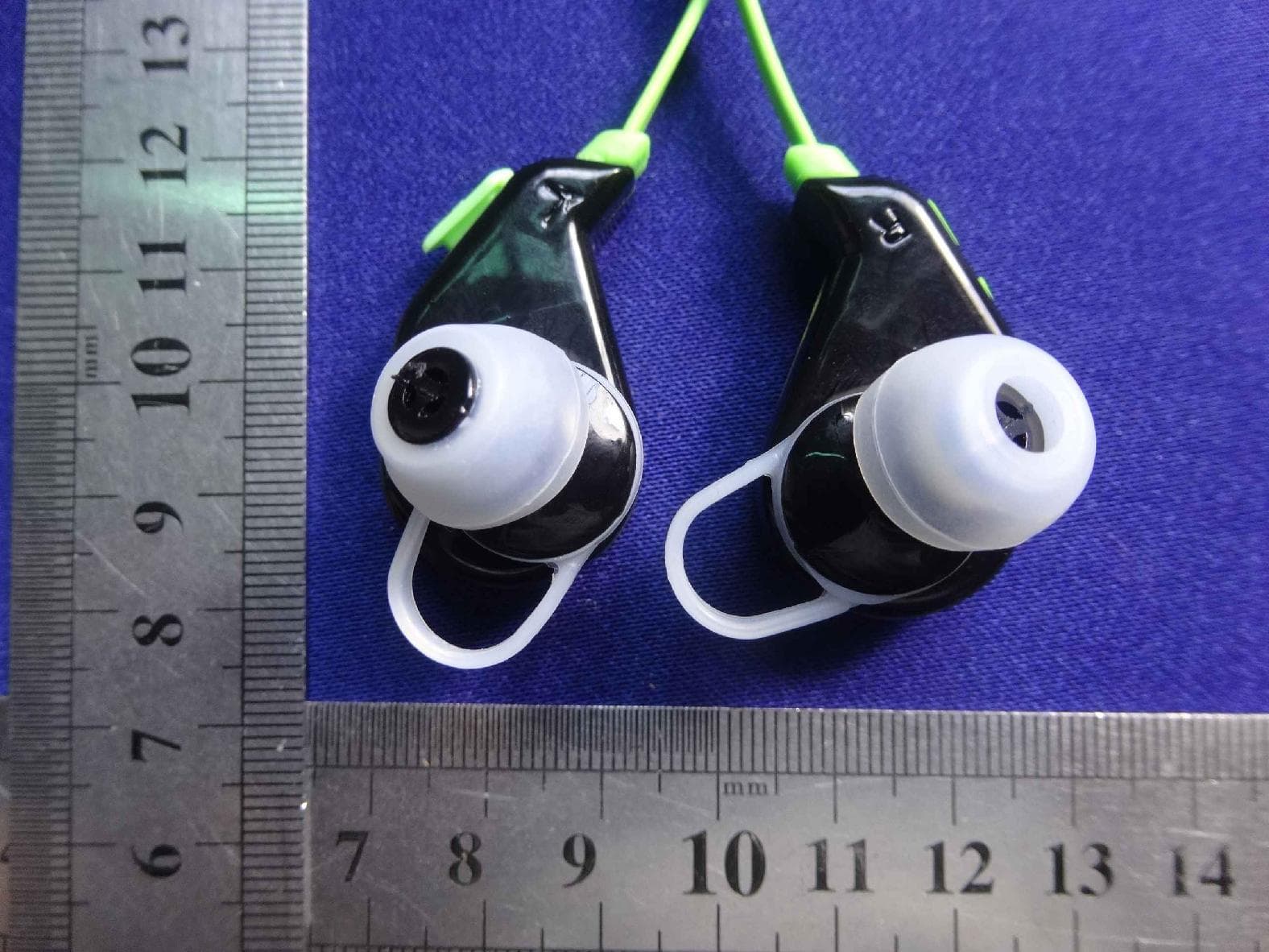 Bluetooth Earphone - FCC ID 2AF2D-S02 - Shenzhen JiLang Technology Co.,Ltd (3)
