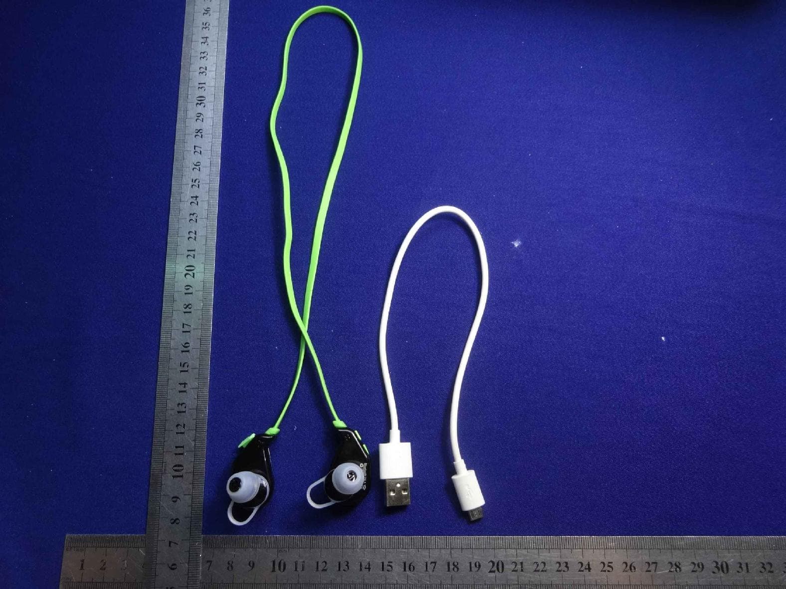 Bluetooth Earphone - FCC ID 2AF2D-S02 - Shenzhen JiLang Technology Co.,Ltd (2)