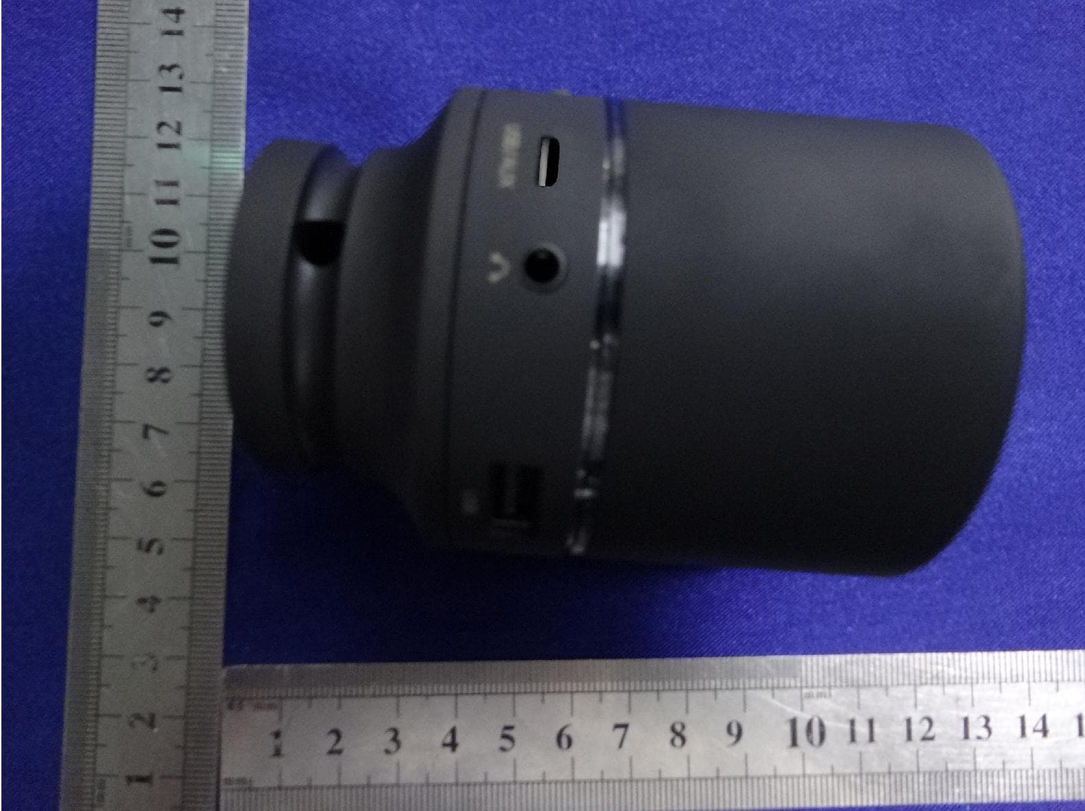 Wireless Socket Speaker - FCC ID 2AF2DPTP-100 - Shenzhen JiLang Technology Co.,Ltd (4)