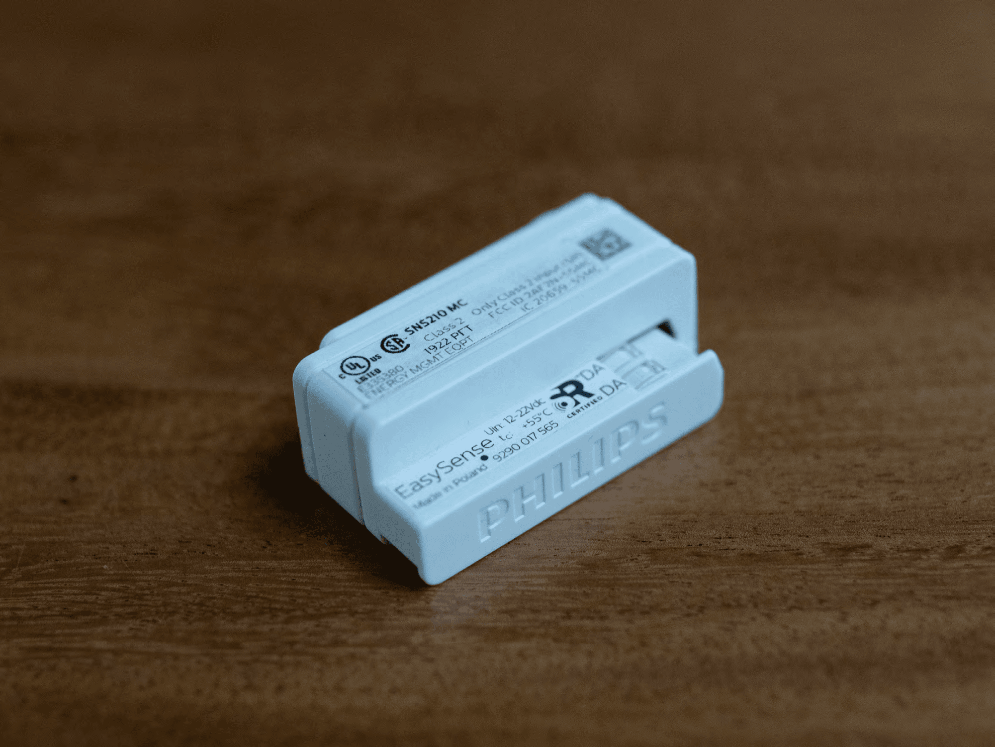 Occupancy and Daylight Sensor Lighting Control - FCC ID 2AF2N-SSMC - Signify North America Corporation (3)