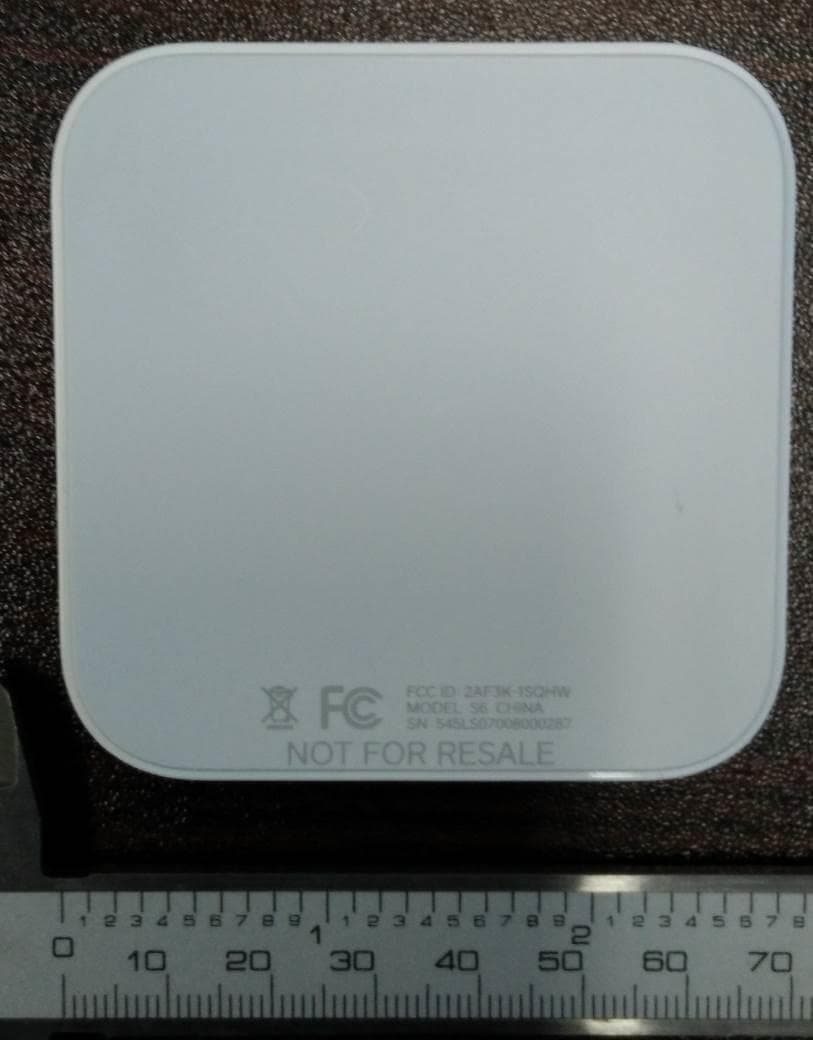 Mobile credit card reader - FCC ID 2AF3K-1SQHW - Block, Inc.