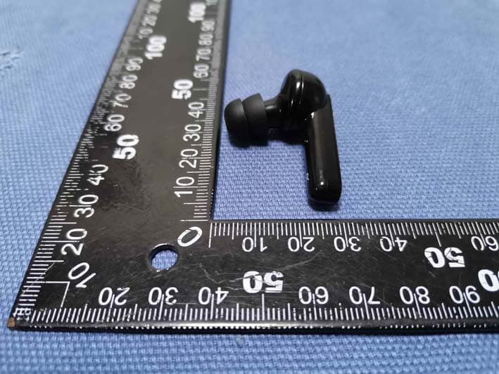 Bluetooth Headset - FCC ID 2AF3W-SHADOWSR - AOB Products Company (4)