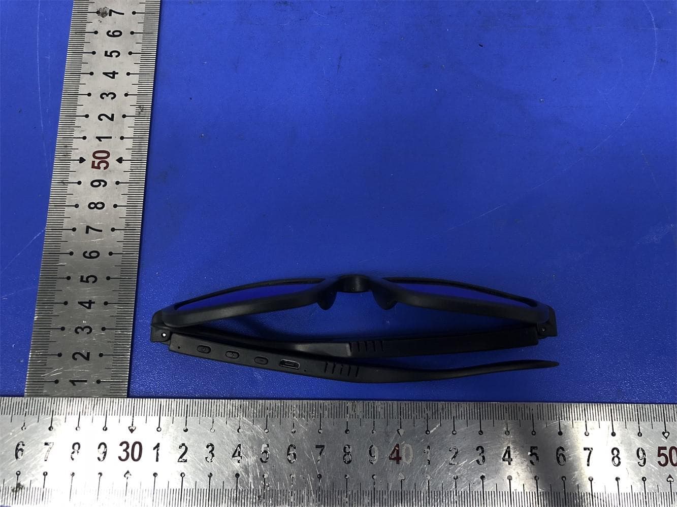 Bluetooth glasses - FCC ID 2AF9N-P422BT - Shenzhen Pacemaker Electronic Technology Co., Ltd.