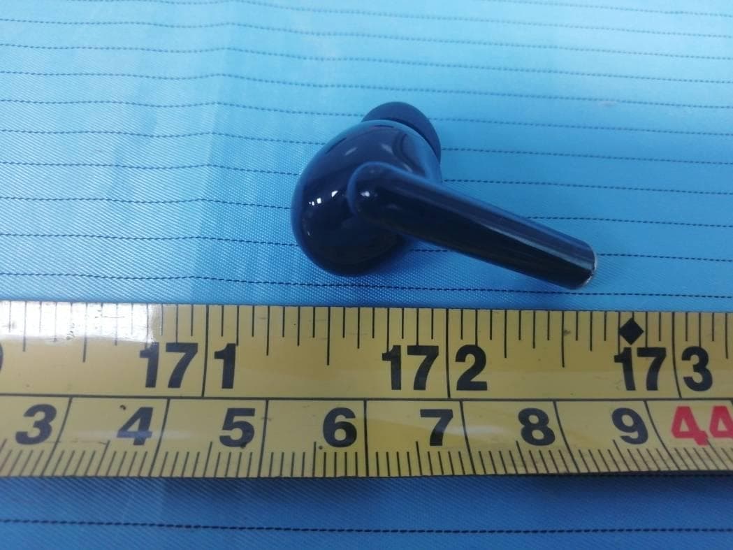TWS Earphone - FCC ID 2AFBDTW-89 - Ainovo Industry Limited (5)