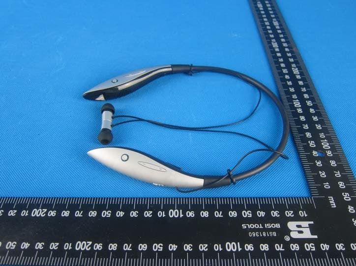 NECKBAND BLUETOOTH EARBUDS - FCC ID 2AFH27199-66 - RWD INDUSTRIAL CO., LTD. (2)
