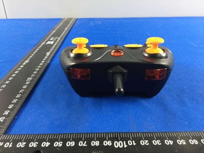 I/R MINI COPTER/DRONE - FCC ID 2AFHF-MW426 - RUICHUANG TOYS INDUSTRIAL CO., LTD (4)