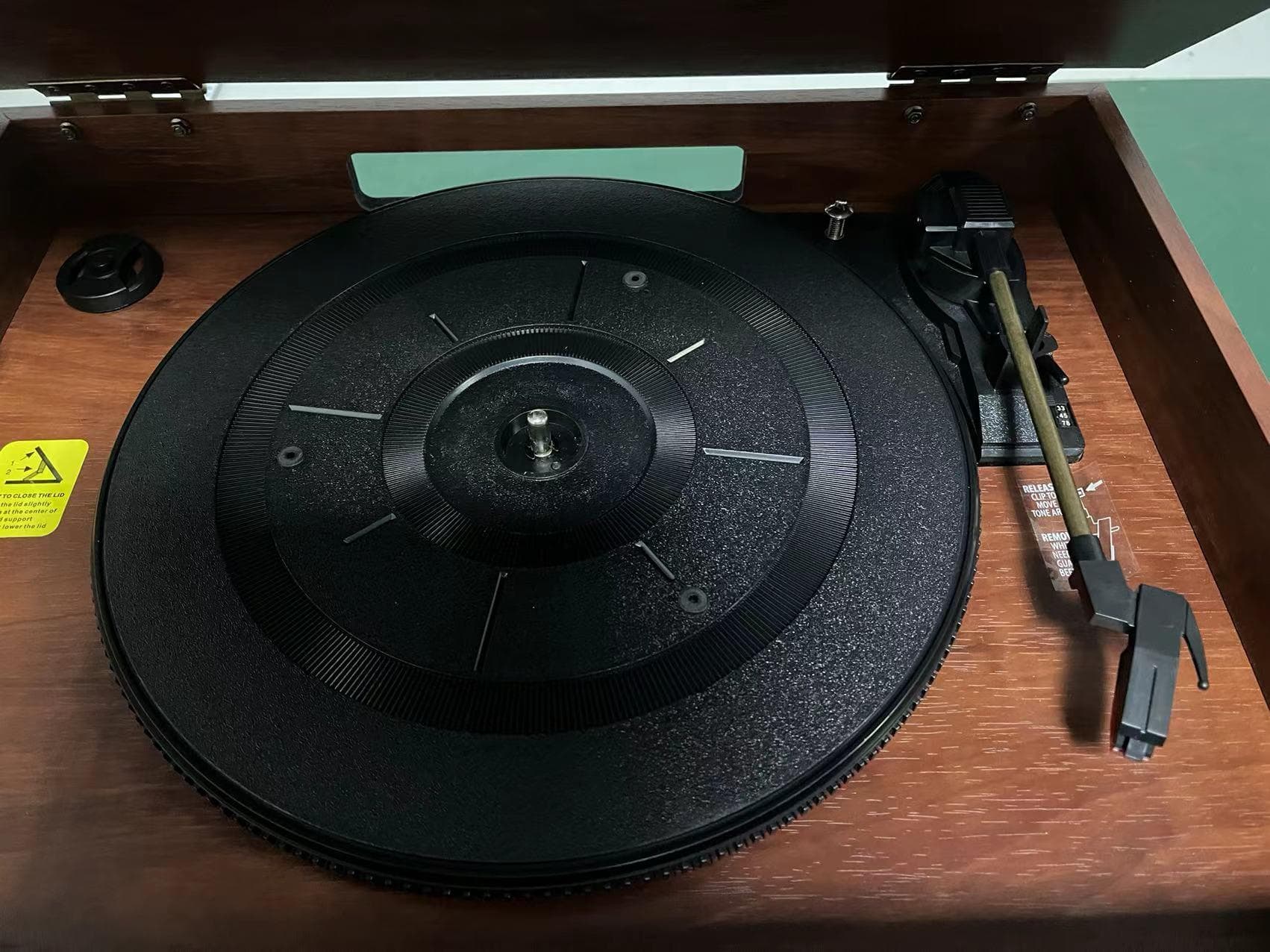 MUSIC CENTER WITH BLUETOOTH - FCC ID 2AFHW-VTA-204BTO - INNOVATIVE TECHNOLOGY ELECTRONICS LLC