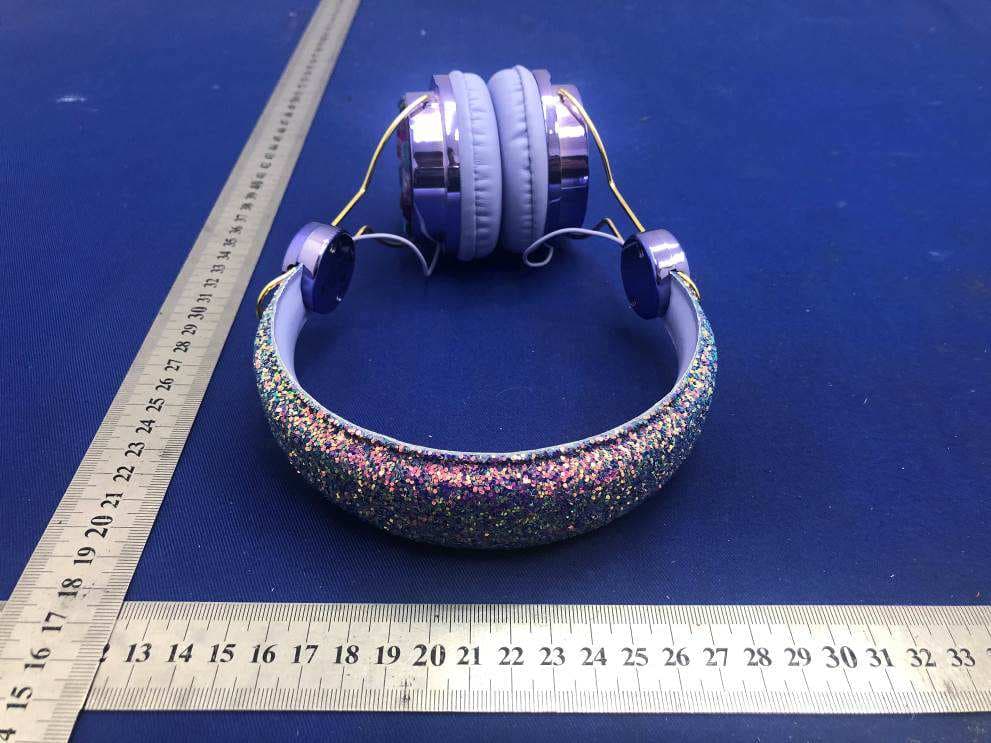 Headphones Wireless - FCC ID 2AFJP-RY-102 - Hennes & Mauritz (Shanghai) Trading Co. Ltd. No.2 Branch. (2)