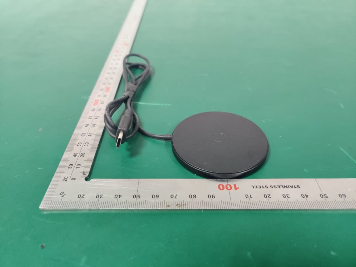 Spigen PowerArc ArcField Wireless Charger - FCC ID 2AFKNPF2009 - Spigen Korea Co., Ltd. (5)