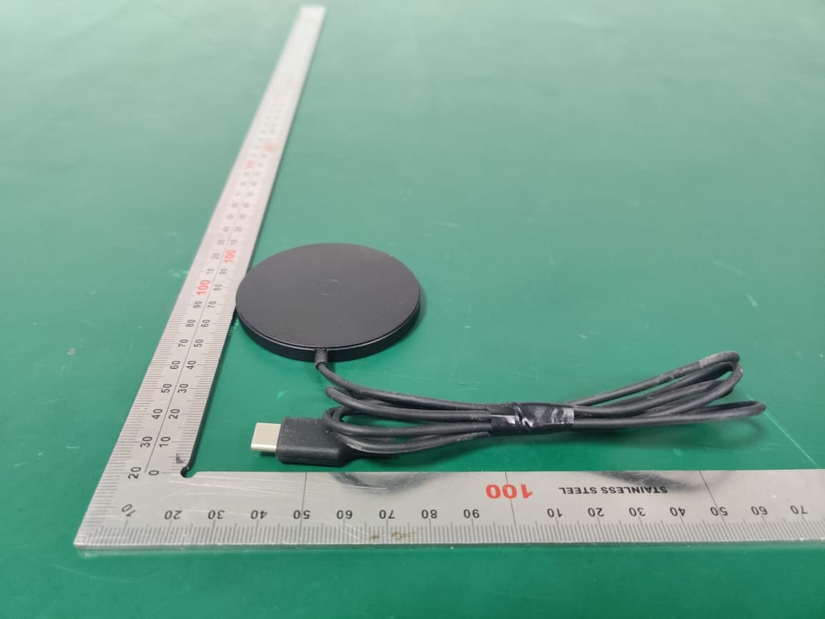 Spigen PowerArc ArcField Wireless Charger - FCC ID 2AFKNPF2009 - Spigen Korea Co., Ltd. (4)