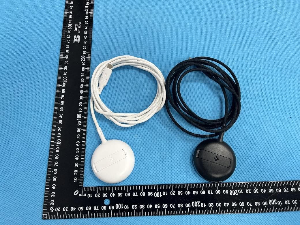 ArcField Wireless Charger - FCC ID 2AFKNPF2200 - Spigen Korea Co., Ltd.