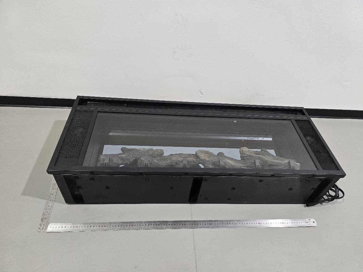 Electric fireplace - FCC ID 2AFOO-W100-12 - Source Pro Industries Ltd.