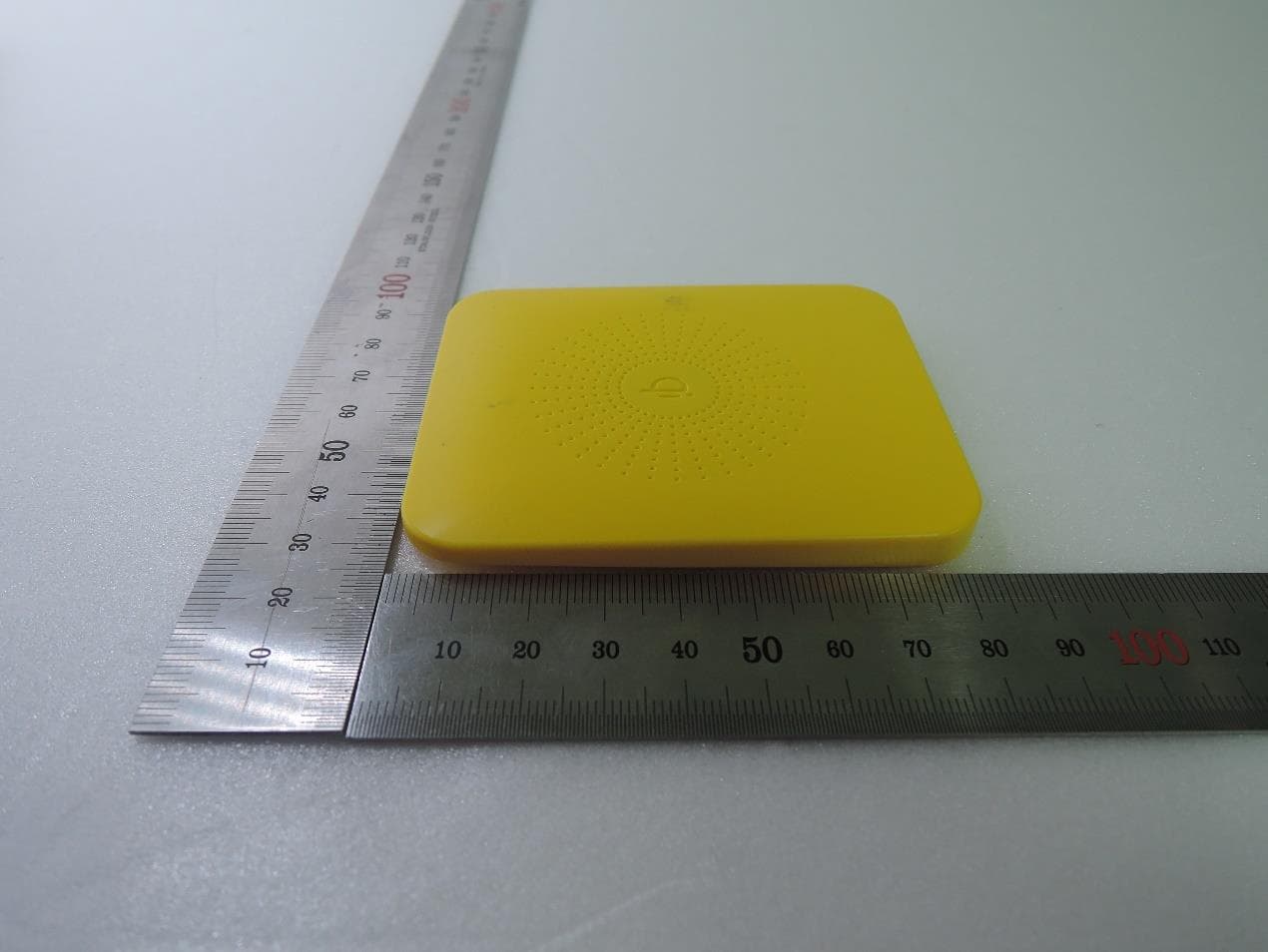 Slim Wireless Charger - FCC ID 2AFOVTHEDRTCWCTT051 - THEDREAMTECH CO.LTD. (5)
