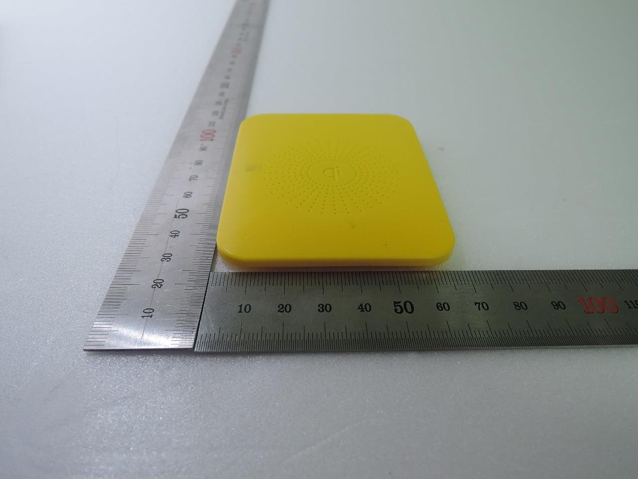 Slim Wireless Charger - FCC ID 2AFOVTHEDRTCWCTT051 - THEDREAMTECH CO.LTD. (3)