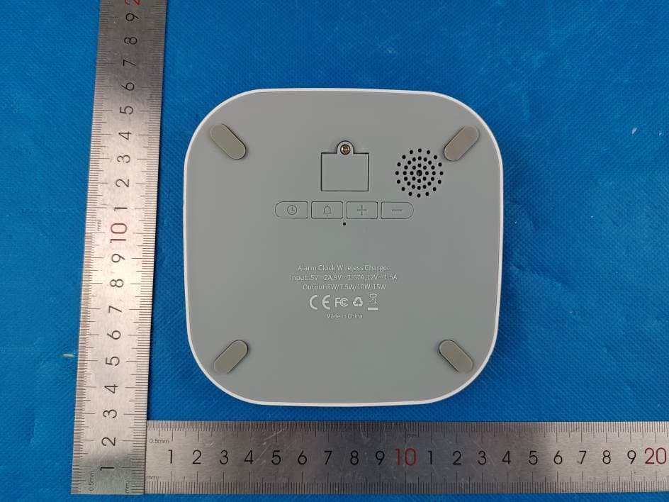 Alarm Clock Wireless Charger - FCC ID 2AFP2LC03 - Shenzhen Powerqi Technology Co., Ltd. (3)