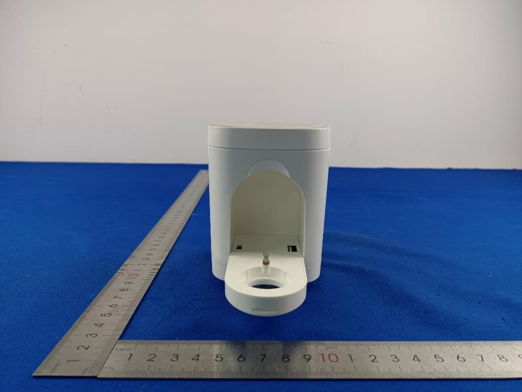3-in-1 Magnetic Wireless Charging Stand - FCC ID 2AFP2LC65C - Shenzhen Powerqi Technology Co., Ltd. (4)