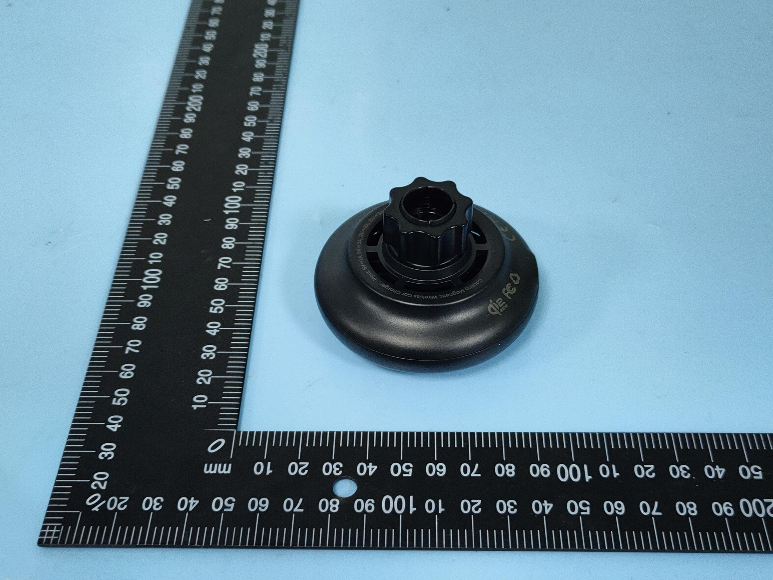 Cooling Magnetic Wireless Car Charger - FCC ID 2AFP2MC44 - Shenzhen Powerqi Technology Co., Ltd. (3)