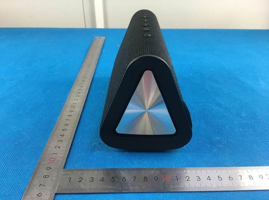 Wireless Charging Bluetooth Speaker - FCC ID 2AFP2TB30 - Shenzhen Powerqi Technology Co., Ltd. (3)