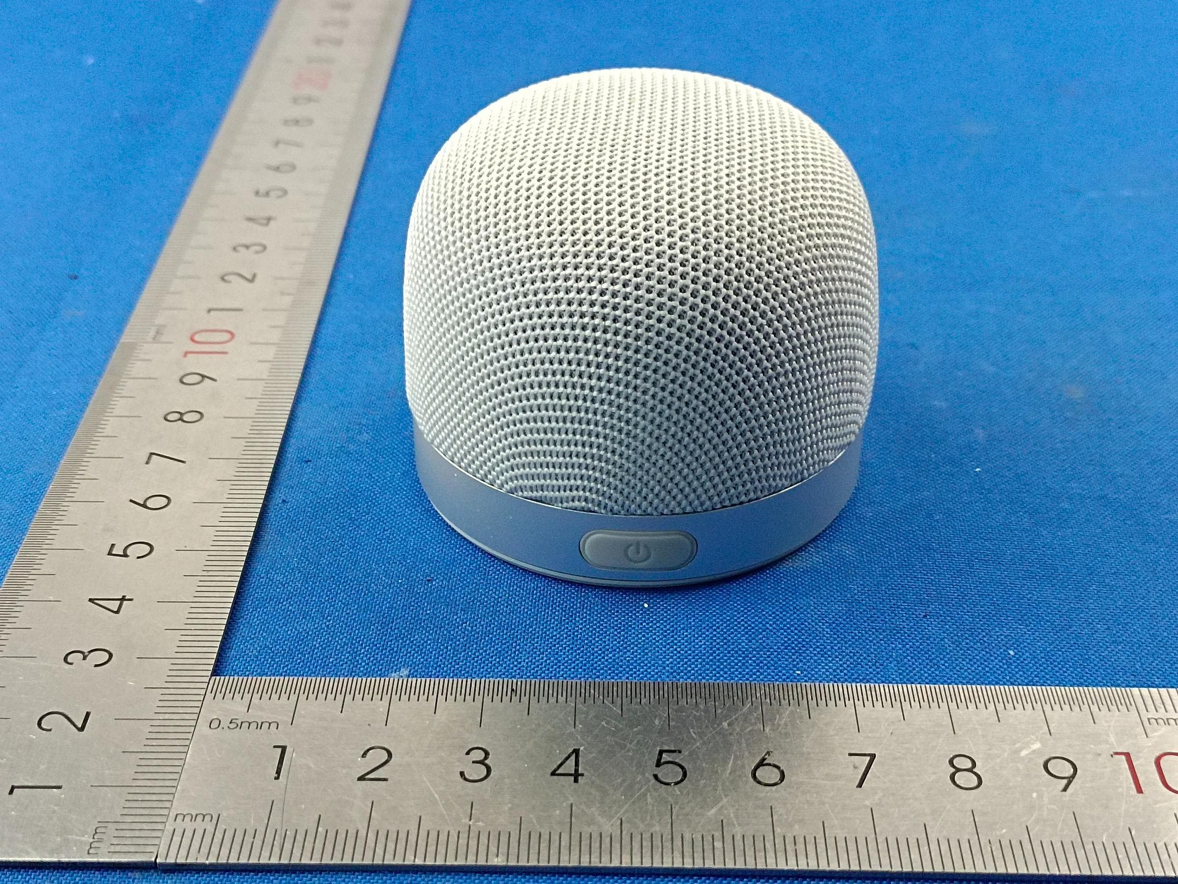 Magnetic wireless charger speaker - FCC ID 2AFP2TB60C - Shenzhen Powerqi Technology Co., Ltd. (2)
