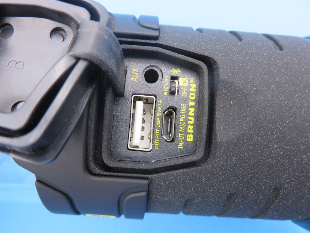 LIGHTWAVE LANTERN - FCC ID 2AFQH-CAMPROCKER - Brunton Outdoor Inc. (3)