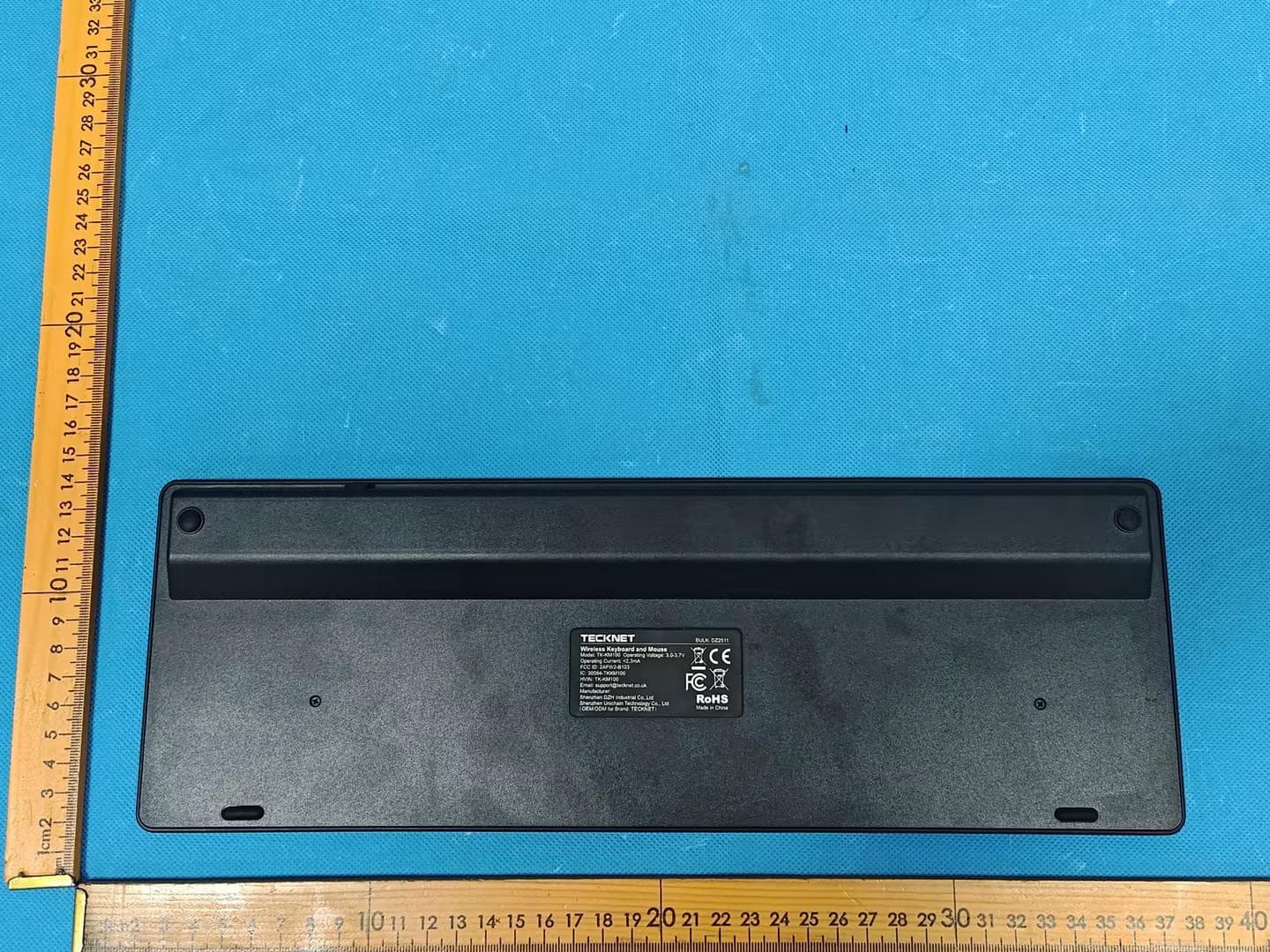 wireless keyboard - FCC ID 2AFW2-B072 - Shenzhen DZH Industrial Co., Ltd