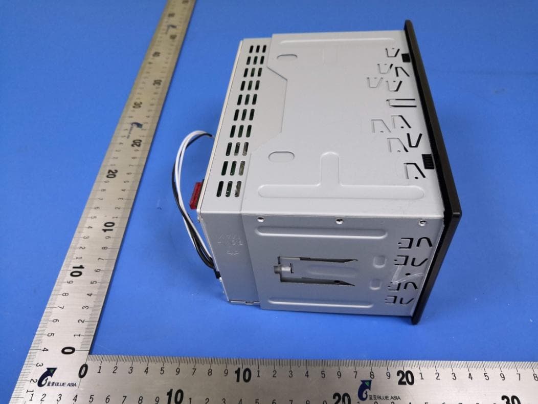 Car Media Receiver - FCC ID 2AFXA-AVM700UI - FengShun Peiying Electro-Acoustic Co., Ltd (2)
