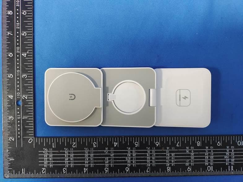3-in-1 Wireless charger Foldable - FCC ID 2AFXX-BK15-3M1F-BK - M&S Accessory Network