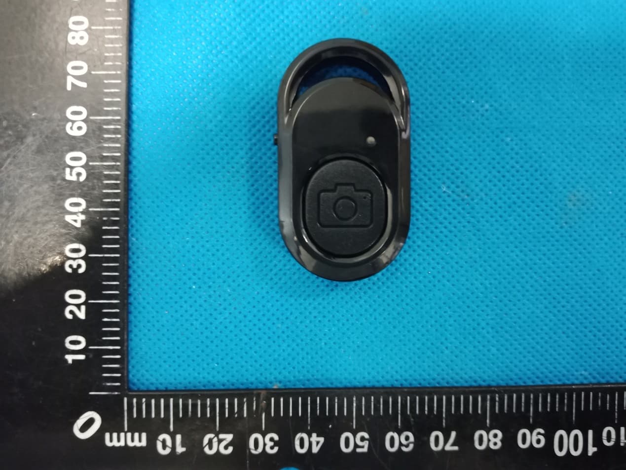 Bluetooth Selfie - FCC ID 2AFZX-BT1818 - Ningbo Fancier Photographic Equipment Co.,Ltd. (2)