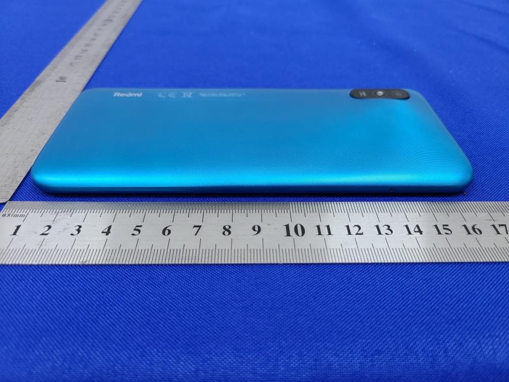 Mobile Phone (LTE/WCDMA/GSM/BT/WIFI) - FCC ID 2AFZZC3LVG - Xiaomi Communications Co., Ltd. (4)
