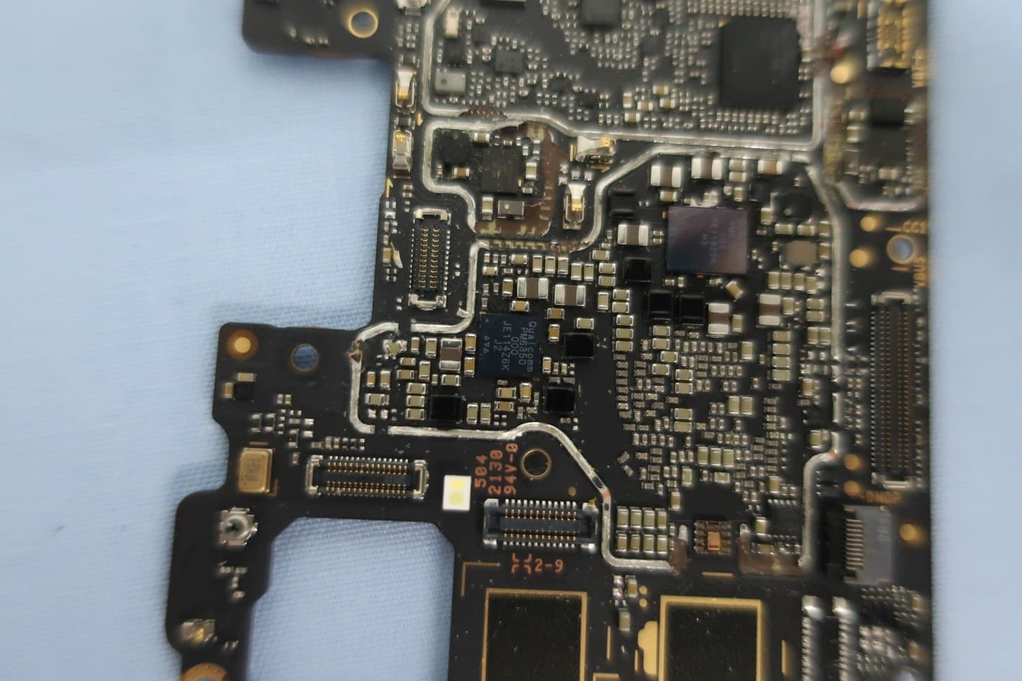Mobile Phone (LTE/WCDMA/GSM/BT/WIFI/NFC) - FCC ID 2AFZZK19KR - Xiaomi Communications Co., Ltd. (3)