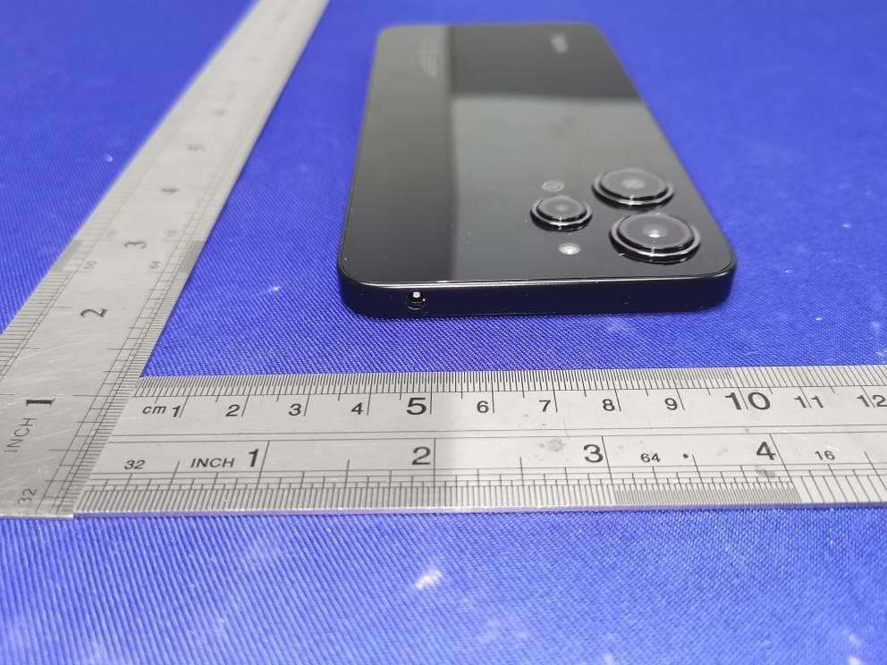 Mobile Phone with GSM, WCDMA, LTE, Bluetooth and WiFi - FCC ID 2AFZZRN02L - Xiaomi Communications Co., Ltd. (4)