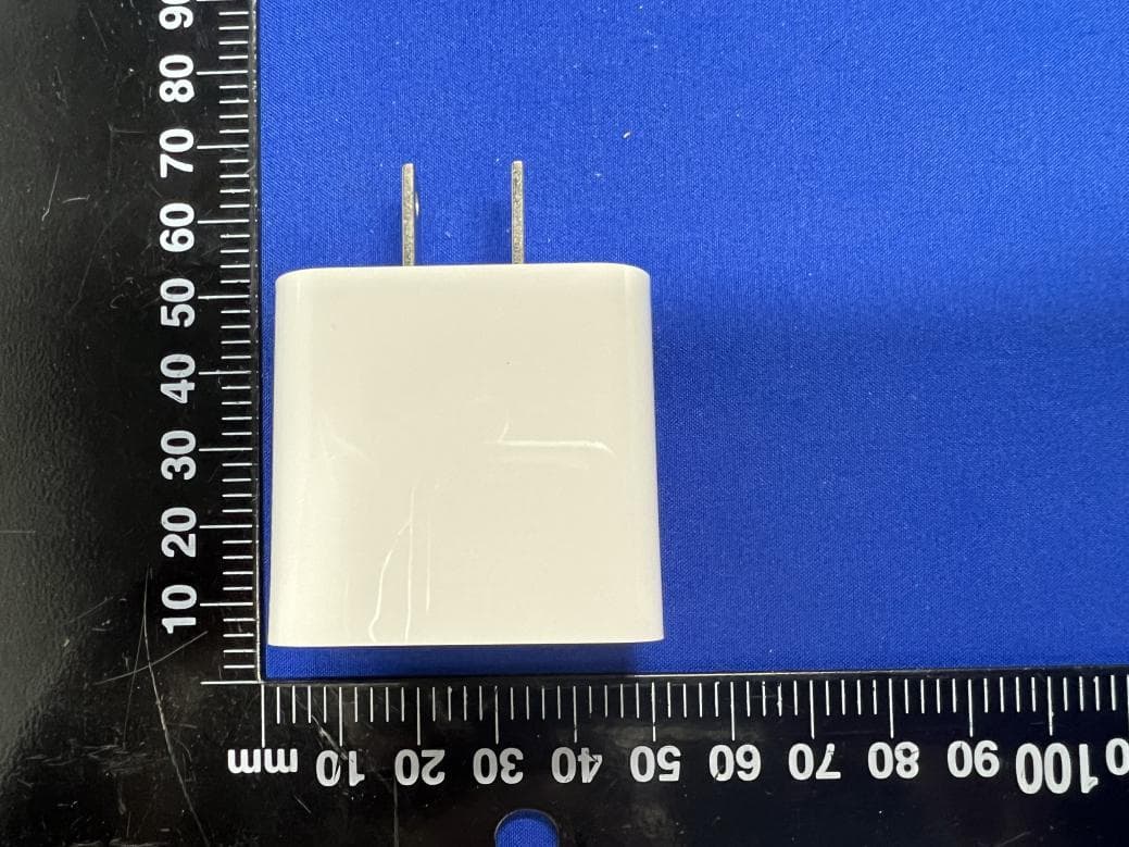 Tablet Computer with WiFi and Bluetooth - FCC ID 2AFZZRPBFL - Xiaomi Communications Co., Ltd. (2)