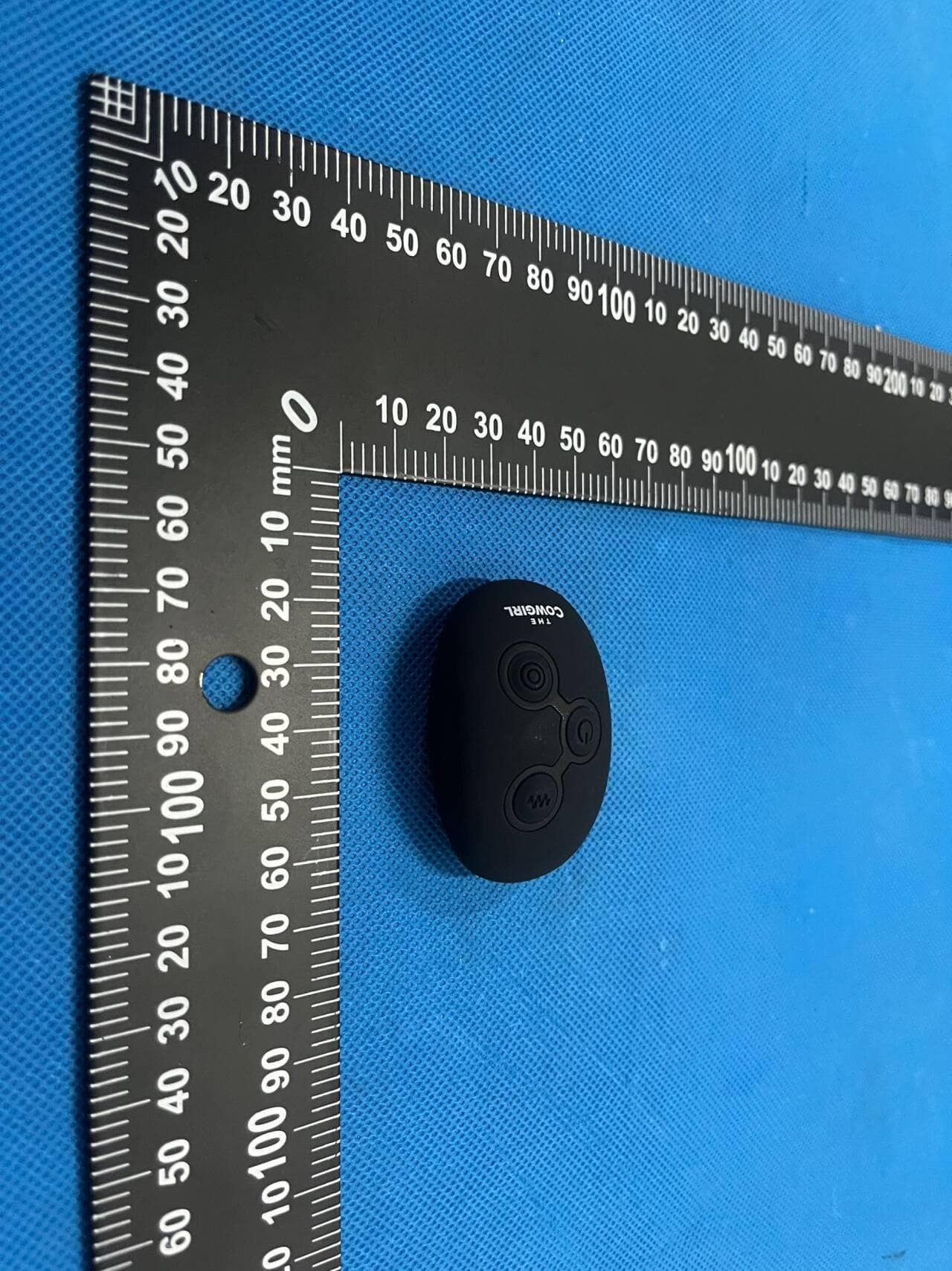 Cowgirl Grinding Vibrating & Tapping - FCC ID 2AG2K-CG-018 - A&H Design Group, Ltd. (3)