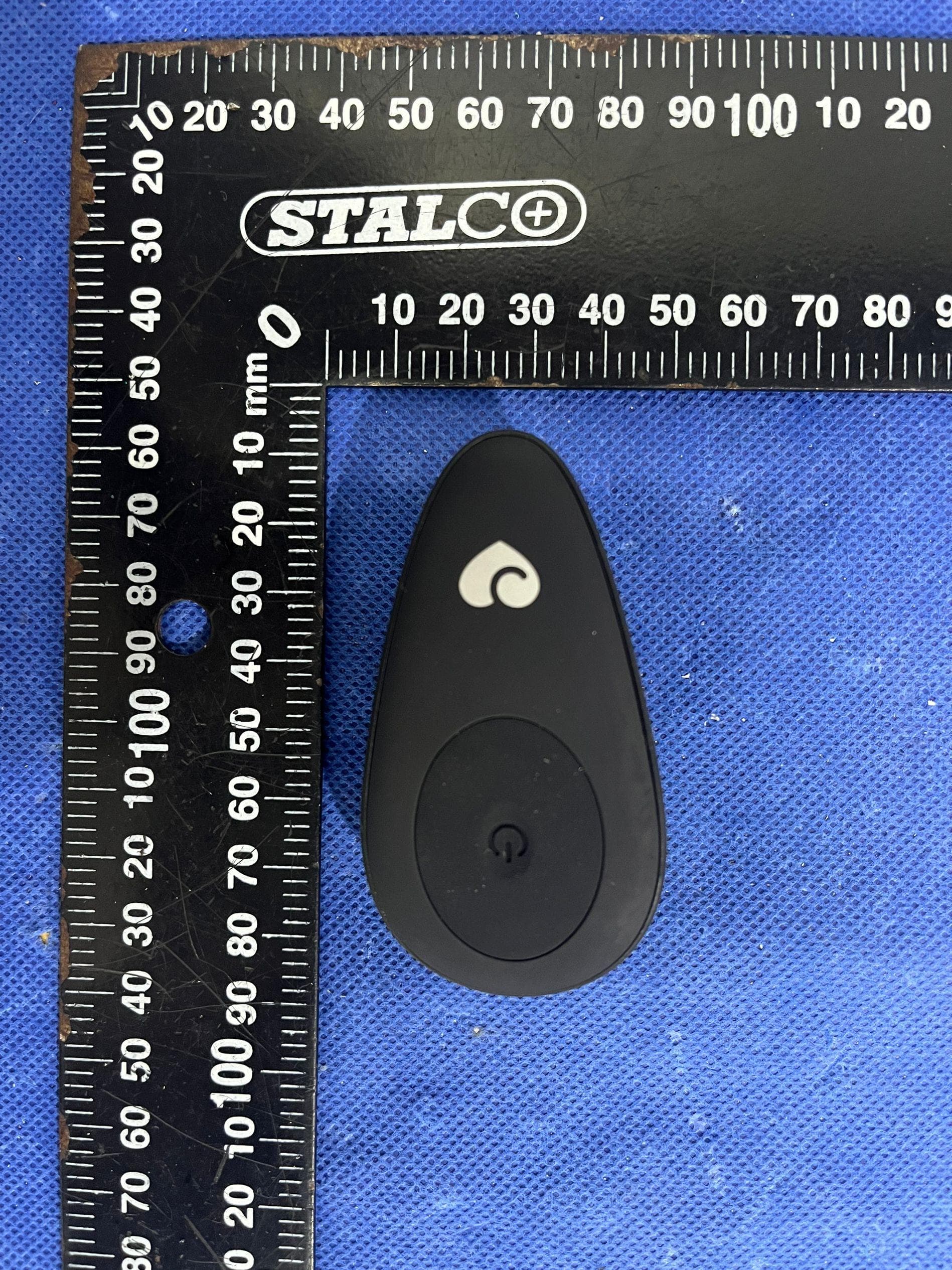Rechargeable bullet with AAA remote - FCC ID 2AG2K13 - A&H Design Group, Ltd.