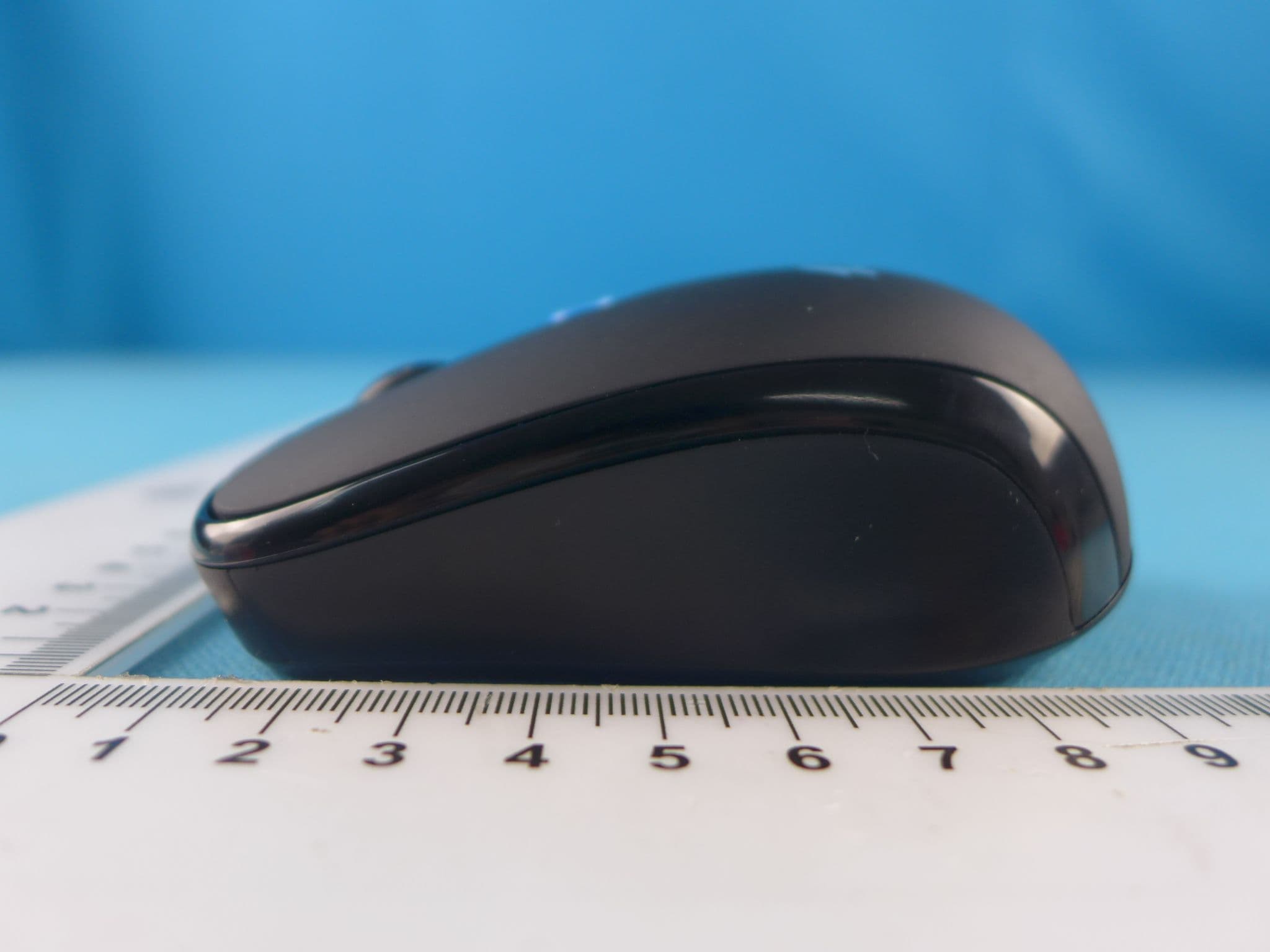 RF mouse - FCC ID 2AG55AA0601 - uHDevice Electronics Jiangsu Co.,Ltd. (2)