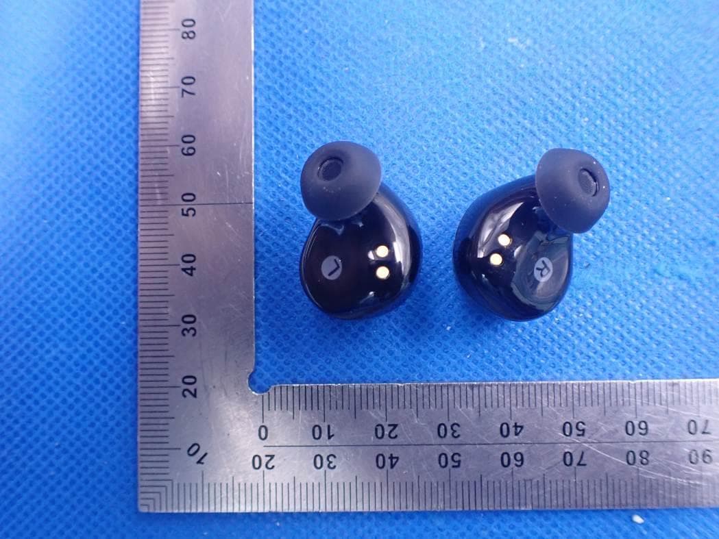 Wireless Bluetooth Earbuds - FCC ID 2AG68-TWS-817K7 - Dongguan Koppo Electronics Co.,Ltd (3)