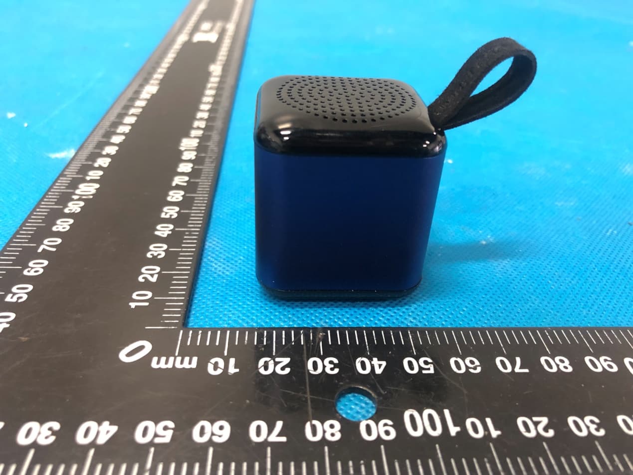 Bluetooth Speaker - FCC ID 2AGA5-M23 - SHENZHEN UGOOD TECHNOLOGY CO.,LIMITED (5)