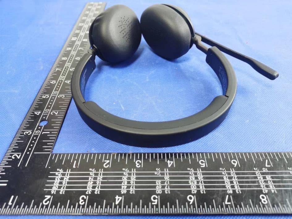 CA Essential Bluetooth Headset - FCC ID 2AGA6-HS2000BT - Shenzhen AngSi Technology Co., LTD (4)