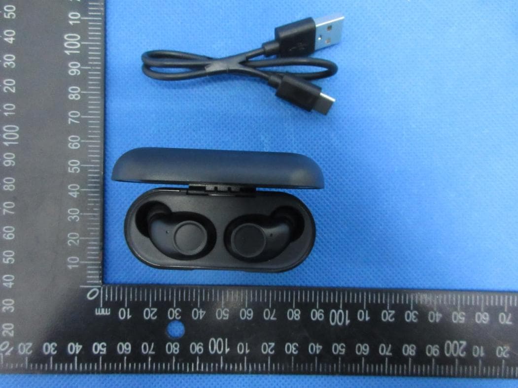 True Wireless Earbuds - FCC ID 2AGA9TWS05 - HUIZHOU WEIDE Electronics CO., LTD (2)