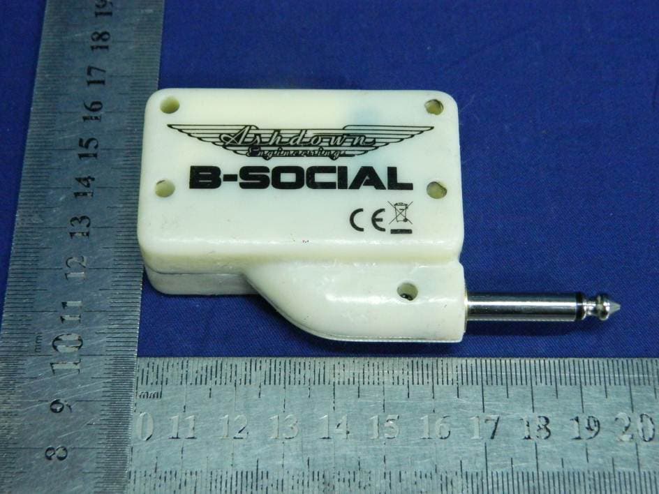 B Social wireless system - FCC ID 2AGAH-SOCIAL2 - Ashdown Design & Marketing Ltd.