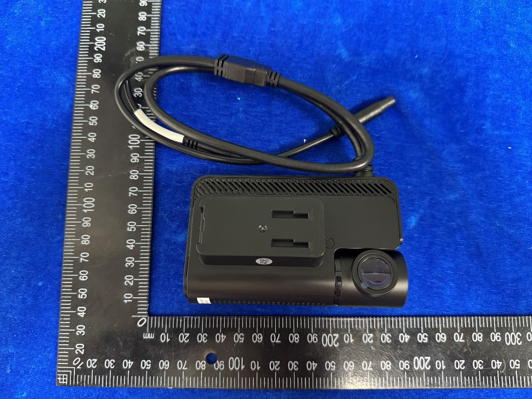 Dashcam - FCC ID 2AGBD-HERO-MC30-01 - Howen Technologies Co., Ltd. (2)
