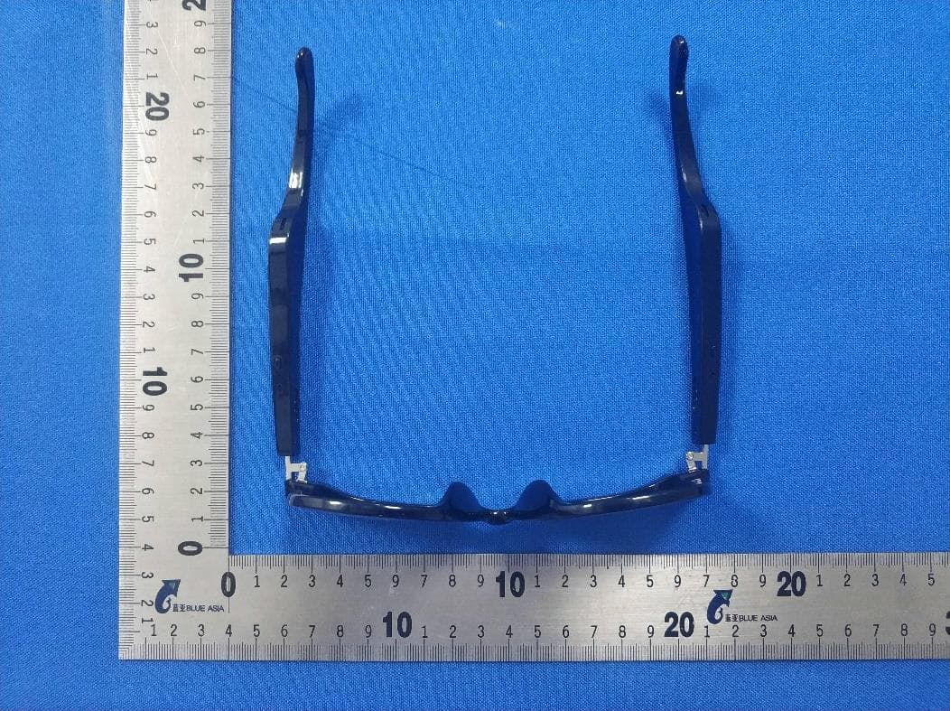 Smart Eyewear - FCC ID 2AGBTSE02 - Shenzhen E-Ran Technology Co., Ltd