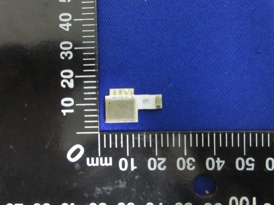 2.4GHz Wi-Fi/ Bluetooth module - FCC ID 2AGBW-WIZ2012 - Signify (China) Investment Co., Ltd. (2)
