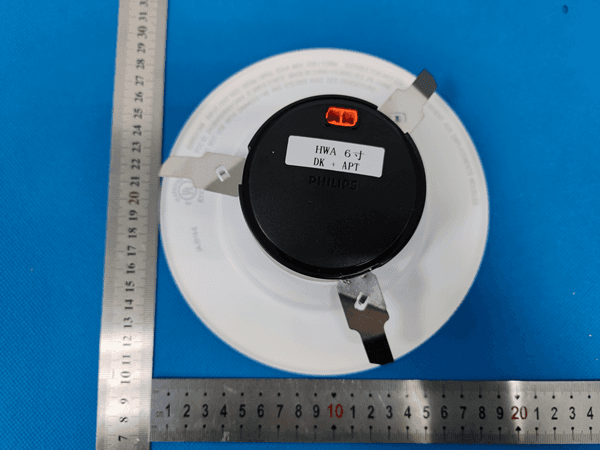 LED light - FCC ID 2AGBW9290031348X - Signify (China) Investment Co., Ltd.