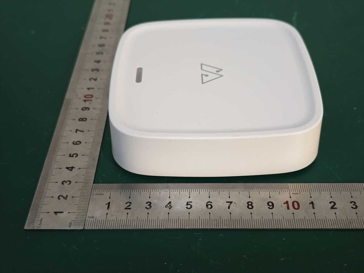 Gateway Product - FCC ID 2AGBWMCGW - Signify (China) Investment Co., Ltd. (2)